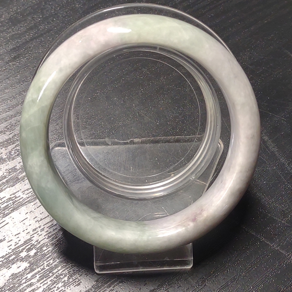 Jadeite bangle